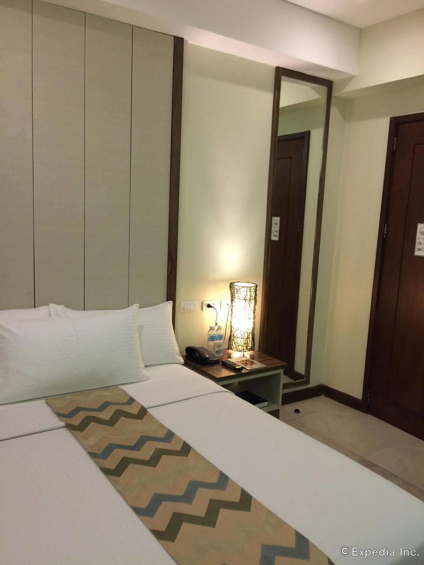 Belian Hotel Tagbilaran Exterior foto