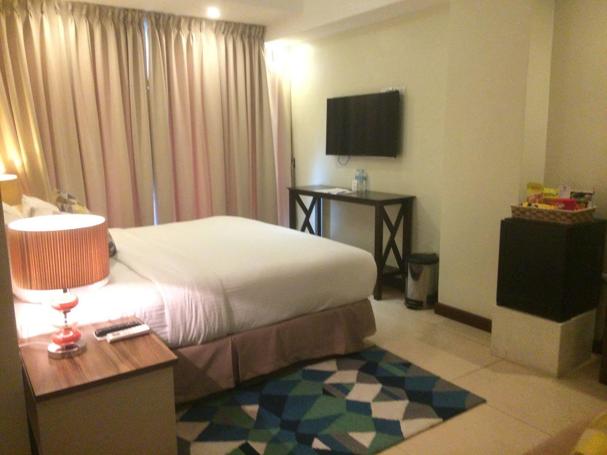 Belian Hotel Tagbilaran Exterior foto