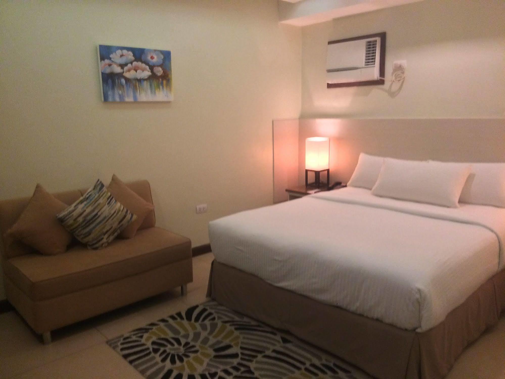 Belian Hotel Tagbilaran Exterior foto
